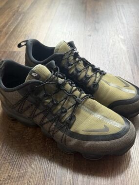 Nike Men’s Olive Green VaporMax Utility Running Shoes